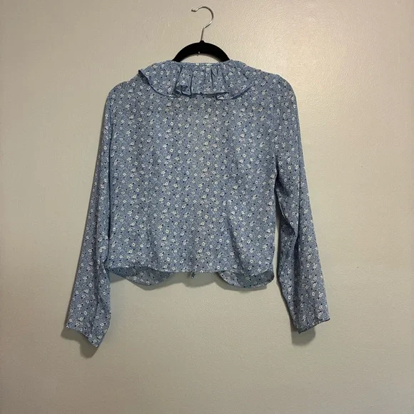 Abercrombie & Fitch Tie-Front Ruffle Blouse blue Floral Cottage Core Whimsical - Picture 4 of 7